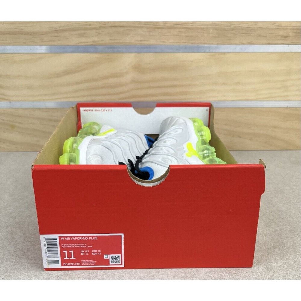 Nike Air VaporMax Plus Photon Dust Volt 2022 Size Womens 11 / Men’s 9.5 - Picture 9 of 10